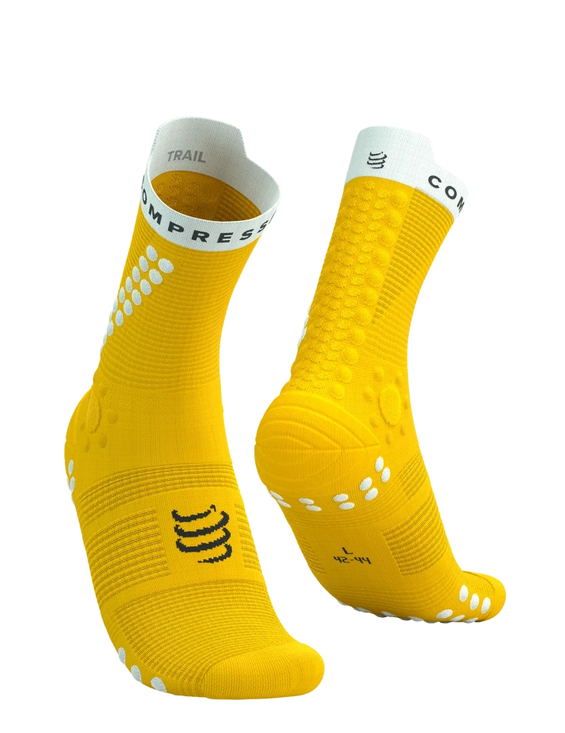 Compressport Pro Racing Socks V4.0 Trail - Lemon / White - Image 2