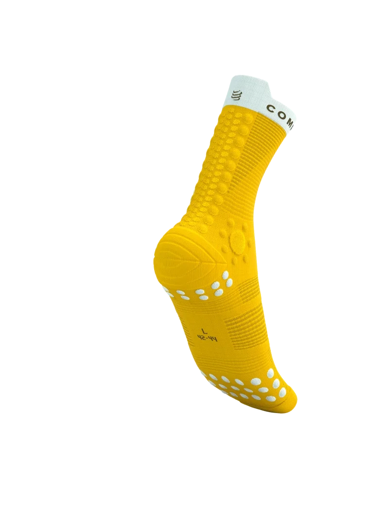 Compressport Pro Racing Socks V4.0 Trail - Lemon / White - Image 5