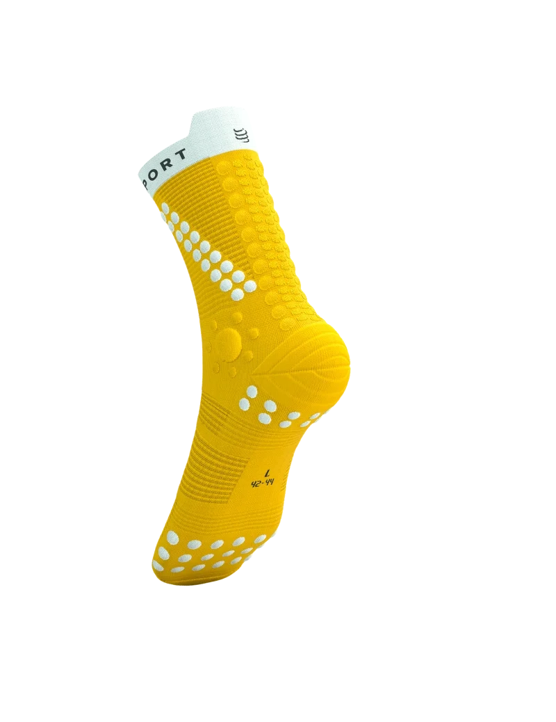 Compressport Pro Racing Socks V4.0 Trail - Lemon / White - Image 3